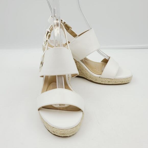 Abella True Comfort White Vegan Leather Wedge Heel Sandal, Women Size 6.5 M EUC - Picture 1 of 9